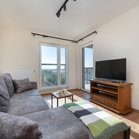 Wroclaw 1-Bedroom Apartment With Parking & Balcony By Noclegi Renters Екстериор снимка