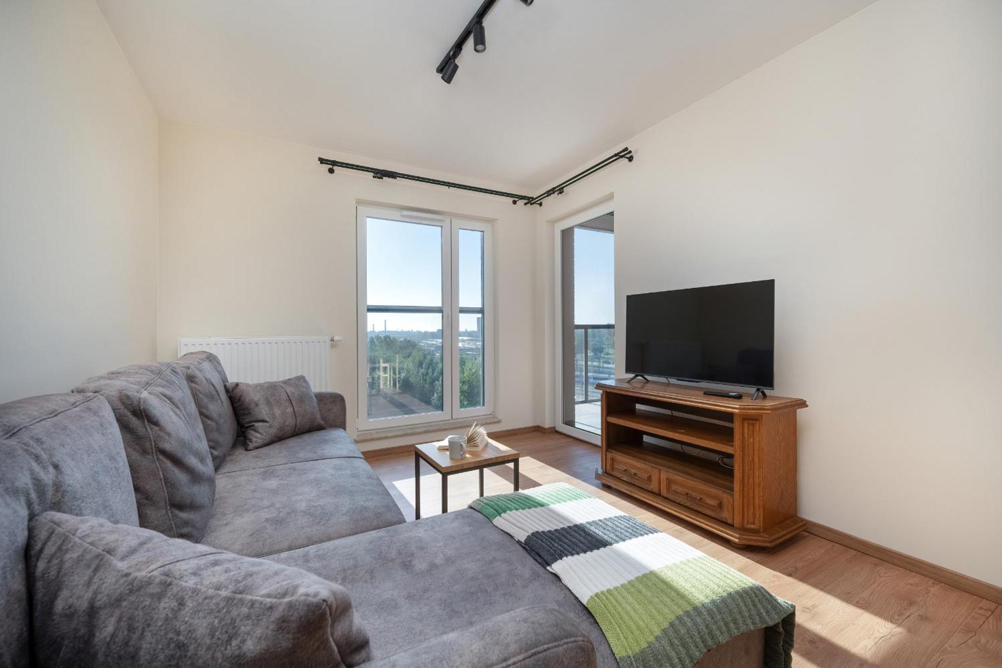 Wroclaw 1-Bedroom Apartment With Parking & Balcony By Noclegi Renters Екстериор снимка